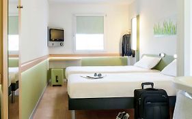 Ibis Budget Leeds Centre Crown Point Road